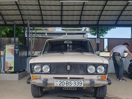 LADA (VAZ) 2106