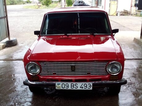 LADA (VAZ) 21011