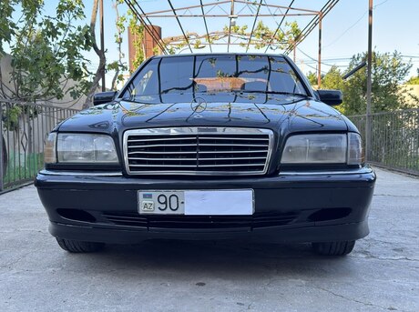 Mercedes C 180
