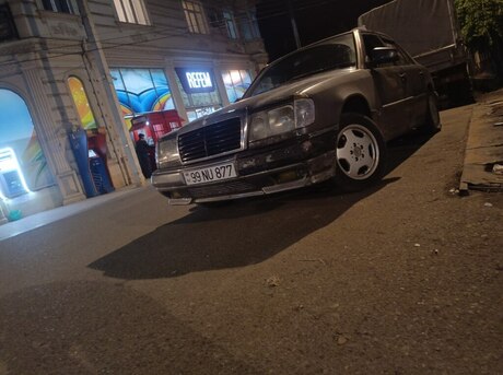 Mercedes 200 D