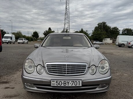 Mercedes E 320