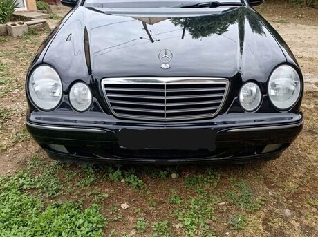 Mercedes E 270