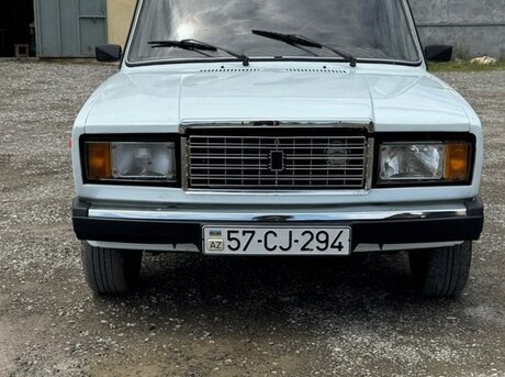 LADA (VAZ) 2107