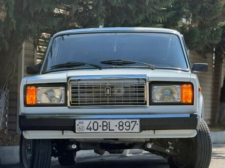 LADA (VAZ) 2107