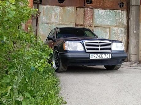 Mercedes 280 E