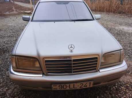 Mercedes C 180