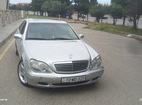 Mercedes S 320