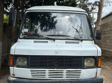 Mercedes 208 D