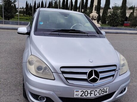 Mercedes B 170