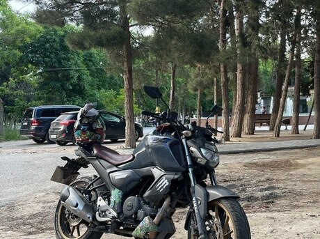 Yamaha FZ-S FI Deluxe
