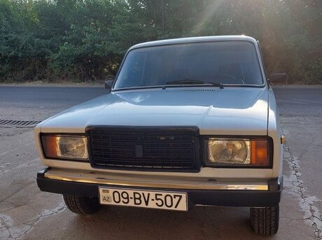 LADA (VAZ) 2107