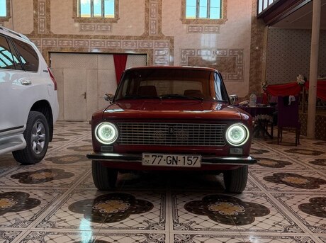 LADA (VAZ) 21011