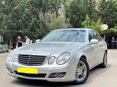 Mercedes E 220