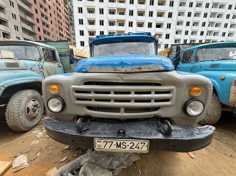 ZIL 130