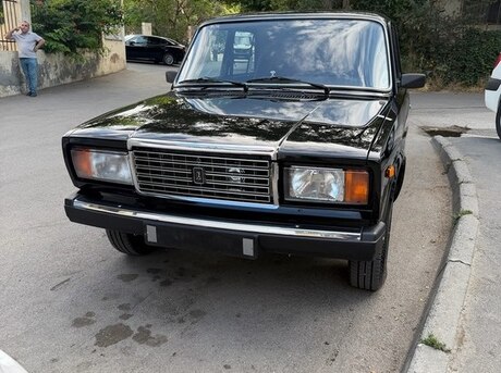 LADA (VAZ) 2107
