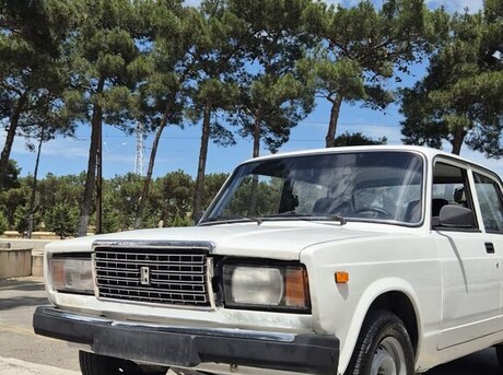 LADA (VAZ) 2107