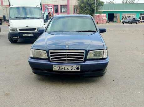 Mercedes C 180