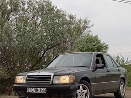 Mercedes 190