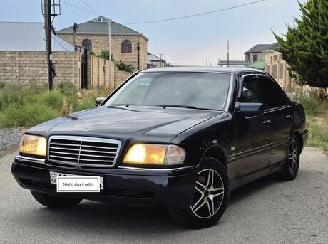 Mercedes C 180