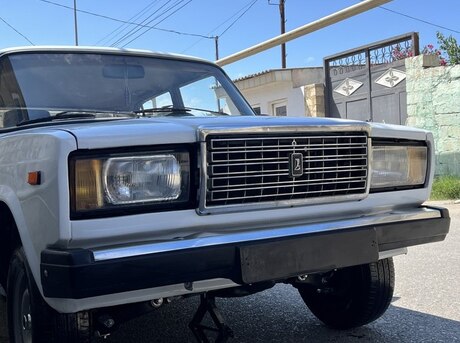 LADA (VAZ) 2107