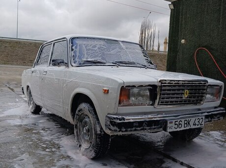 LADA (VAZ) 2107