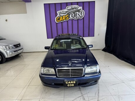 Mercedes C 230