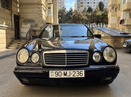 Mercedes E 230