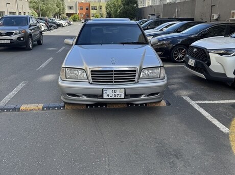 Mercedes C 280