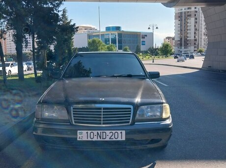 Mercedes C 220