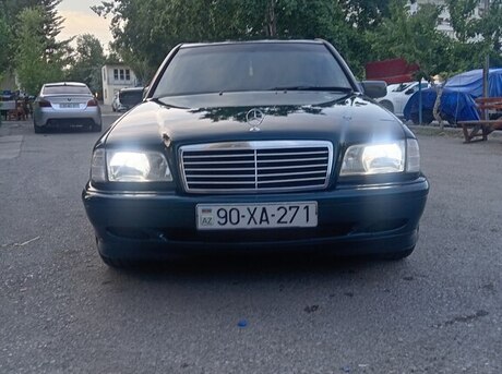 Mercedes C 240