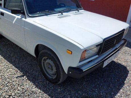 LADA (VAZ) 2107