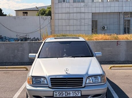 Mercedes C 220