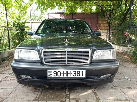Mercedes C 180