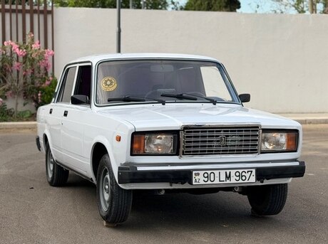 LADA (VAZ) 2107