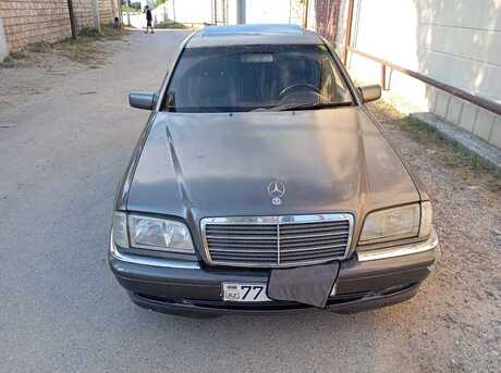 Mercedes C 230