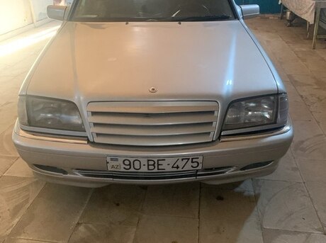 Mercedes C 180