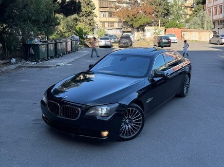BMW 750