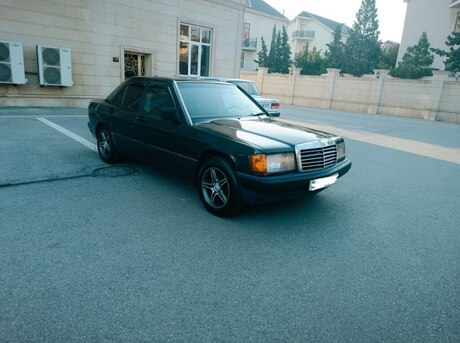 Mercedes 190