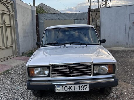 LADA (VAZ) 2107