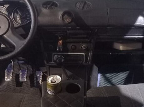 LADA (VAZ) 21011