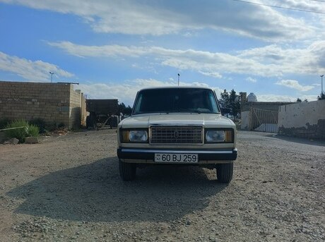 LADA (VAZ) 2107