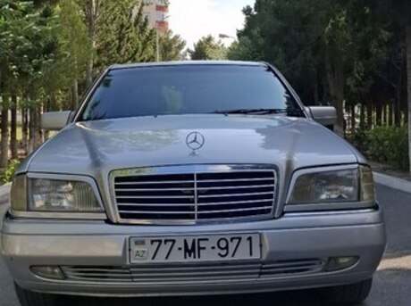 Mercedes C 220
