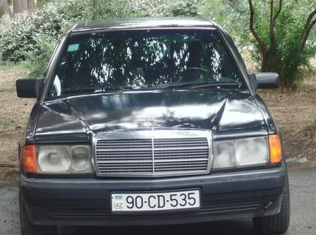 Mercedes 190