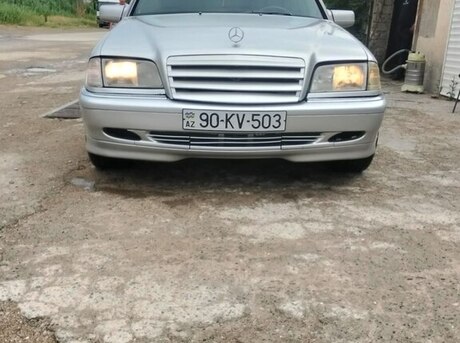 Mercedes C 240