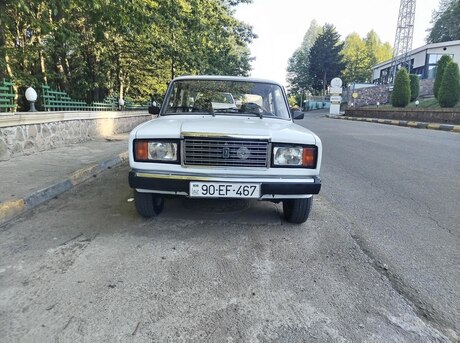 LADA (VAZ) 2107