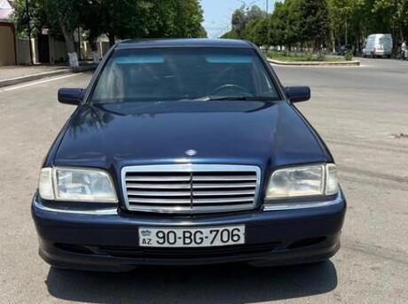 Mercedes C 180