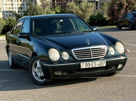 Mercedes E 270