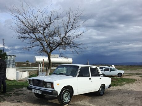 LADA (VAZ) 2107