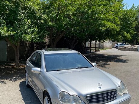 Mercedes C 230