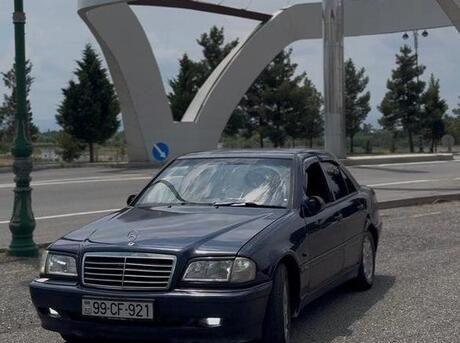 Mercedes C 240